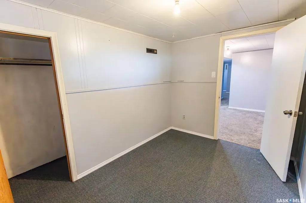 218 Bosworth Street Kerrobert SK S0L 1R0