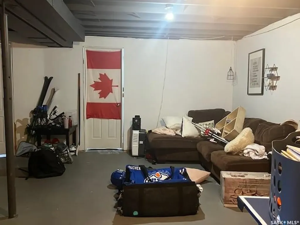 35 Assiniboia Avenue Dubuc SK S0A 0R0