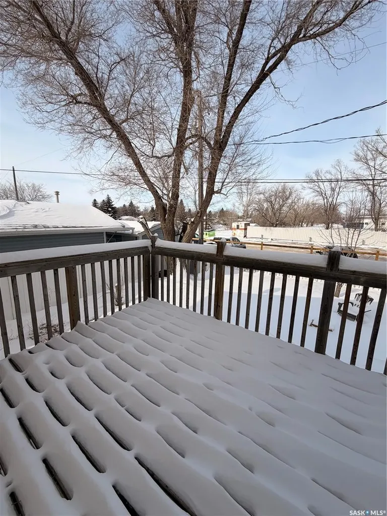 1005 Isabelle Street Estevan SK S4A 1R1
