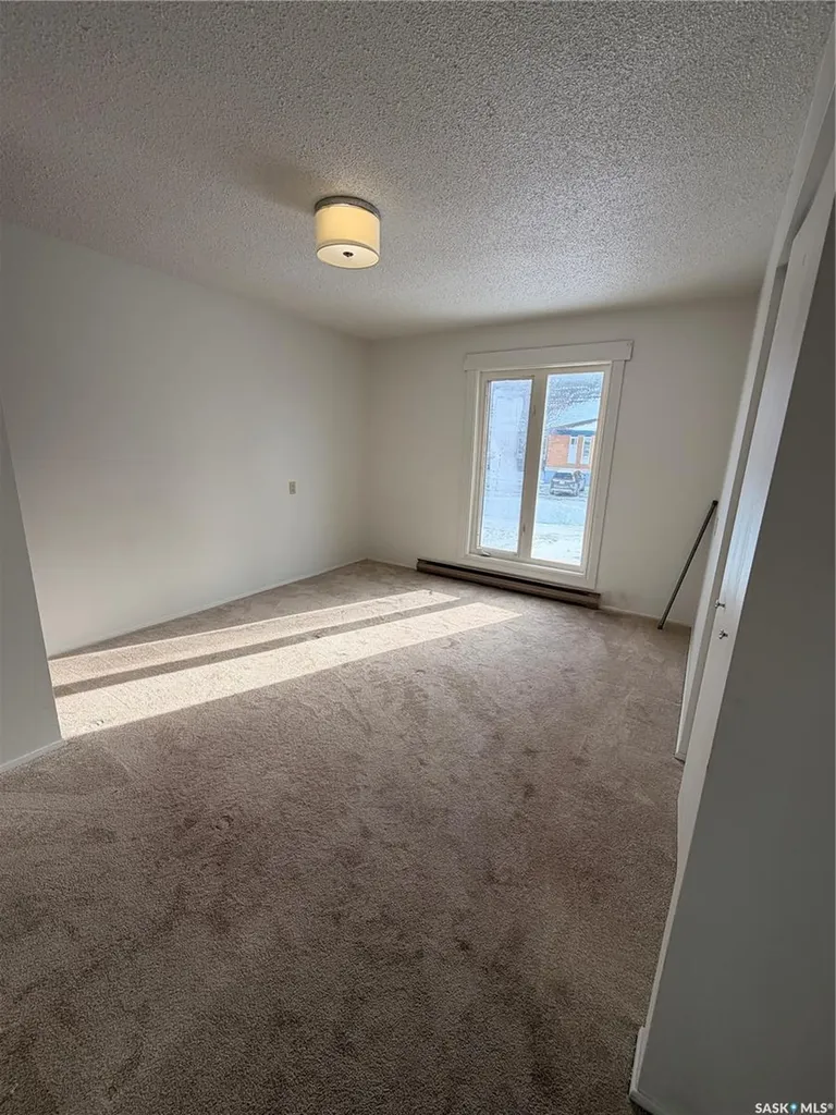 1005 Isabelle Street Estevan SK S4A 1R1