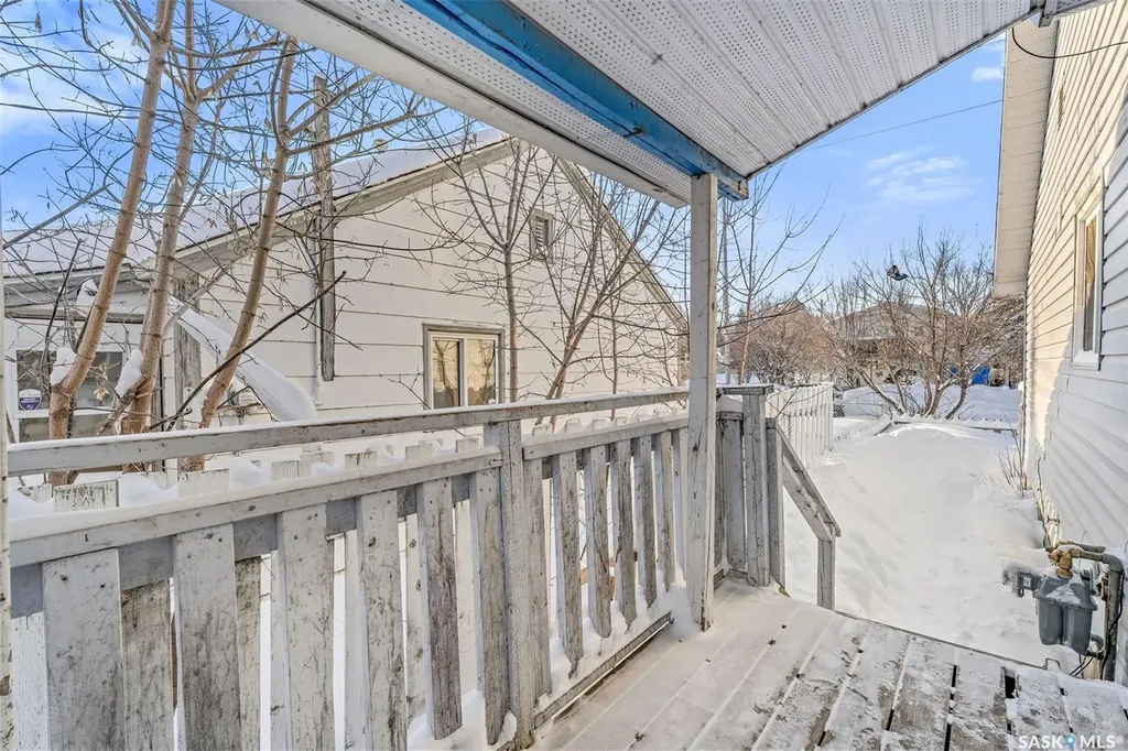806 12th Street W Prince Albert SK S6V 3C5