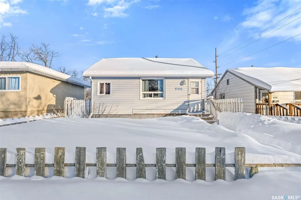 806 12th Street W Prince Albert SK S6V 3C5