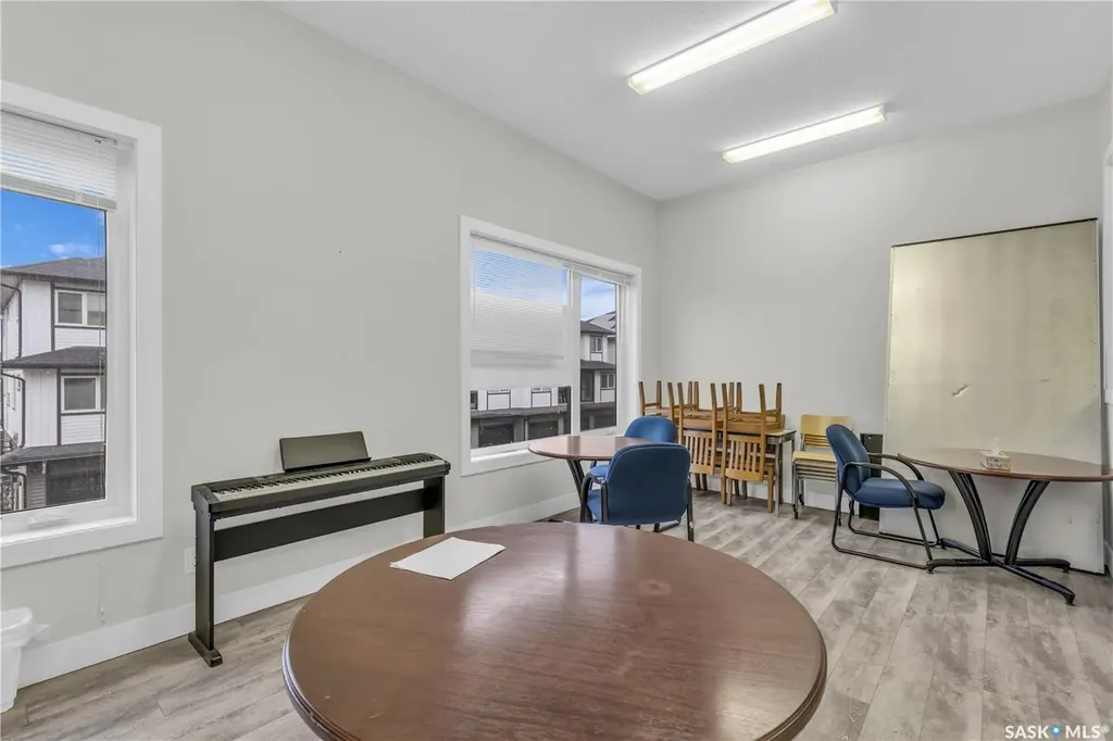 419 Willowgrove Square Saskatoon SK S7W 0T2
