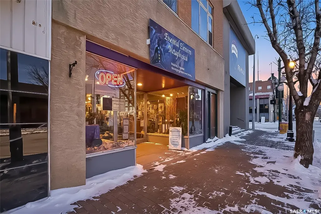 136 Main Street N Moose Jaw SK S6H 3J7