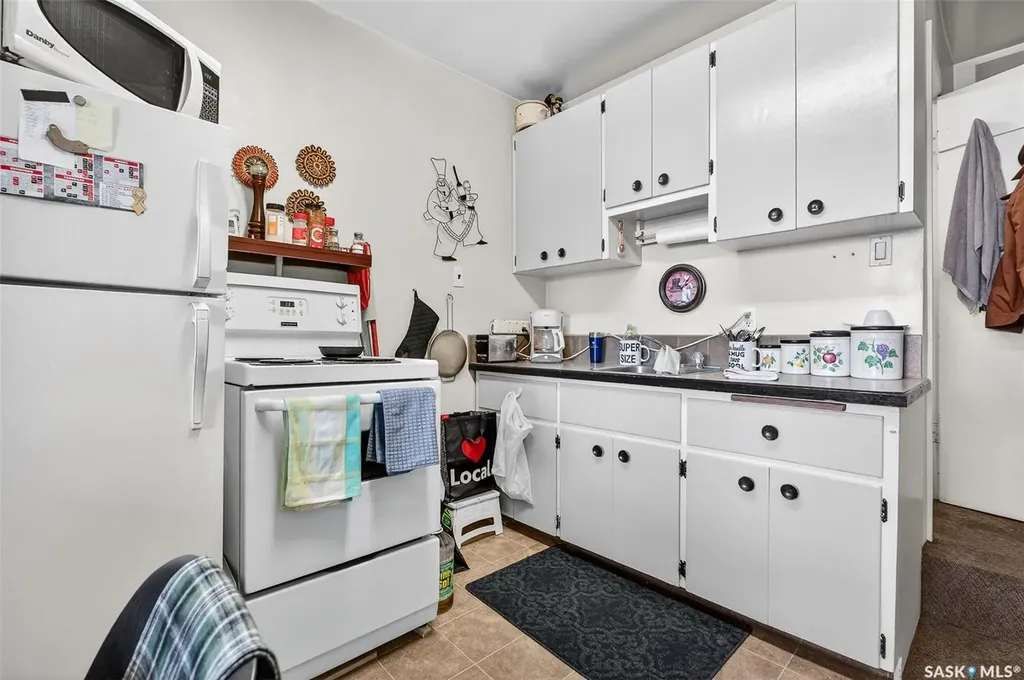 136 Main Street N Moose Jaw SK S6H 3J7