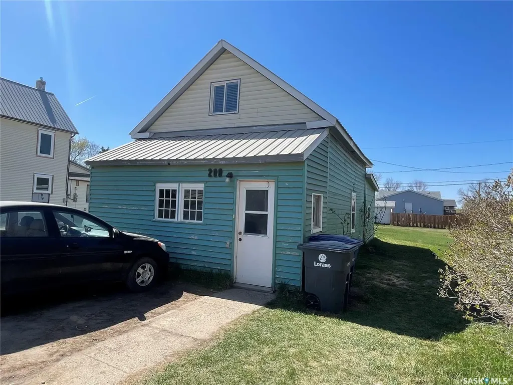 200 1st Street Duck Lake SK S0K 1J0