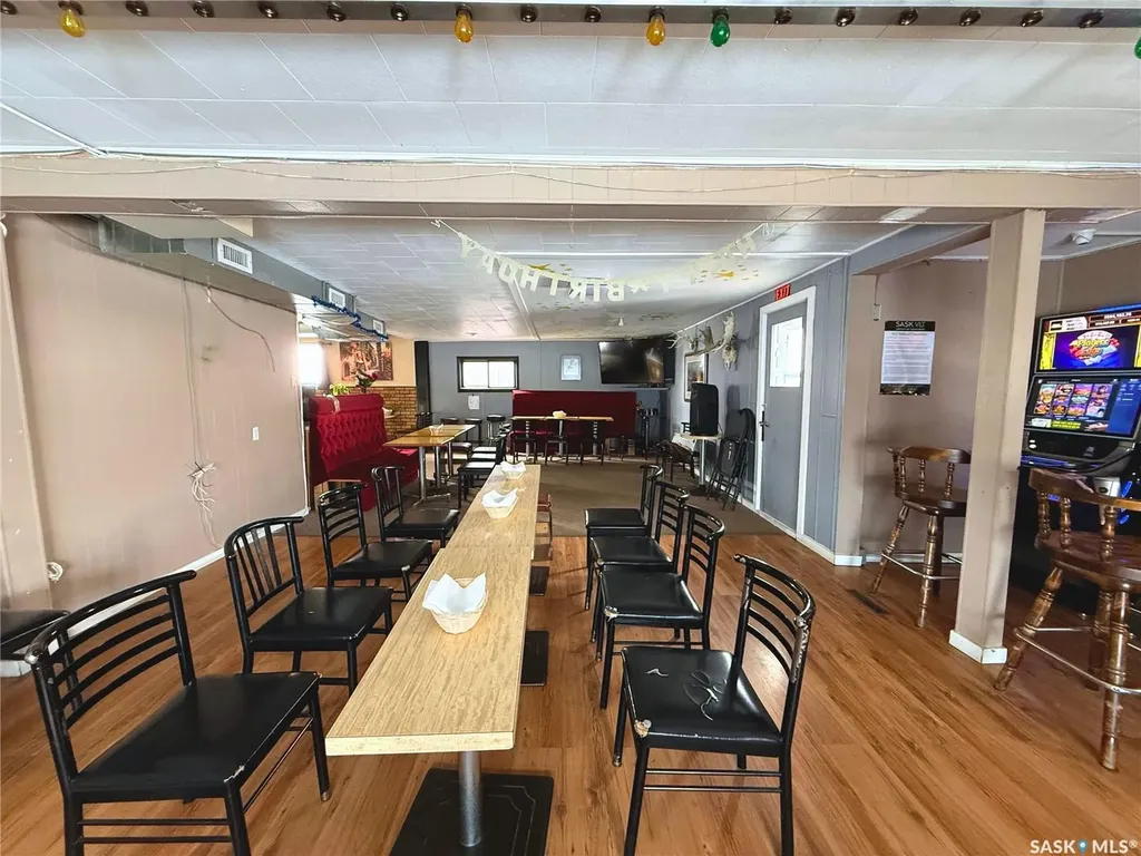 318 3rd Street Bladworth SK S0G 0J0