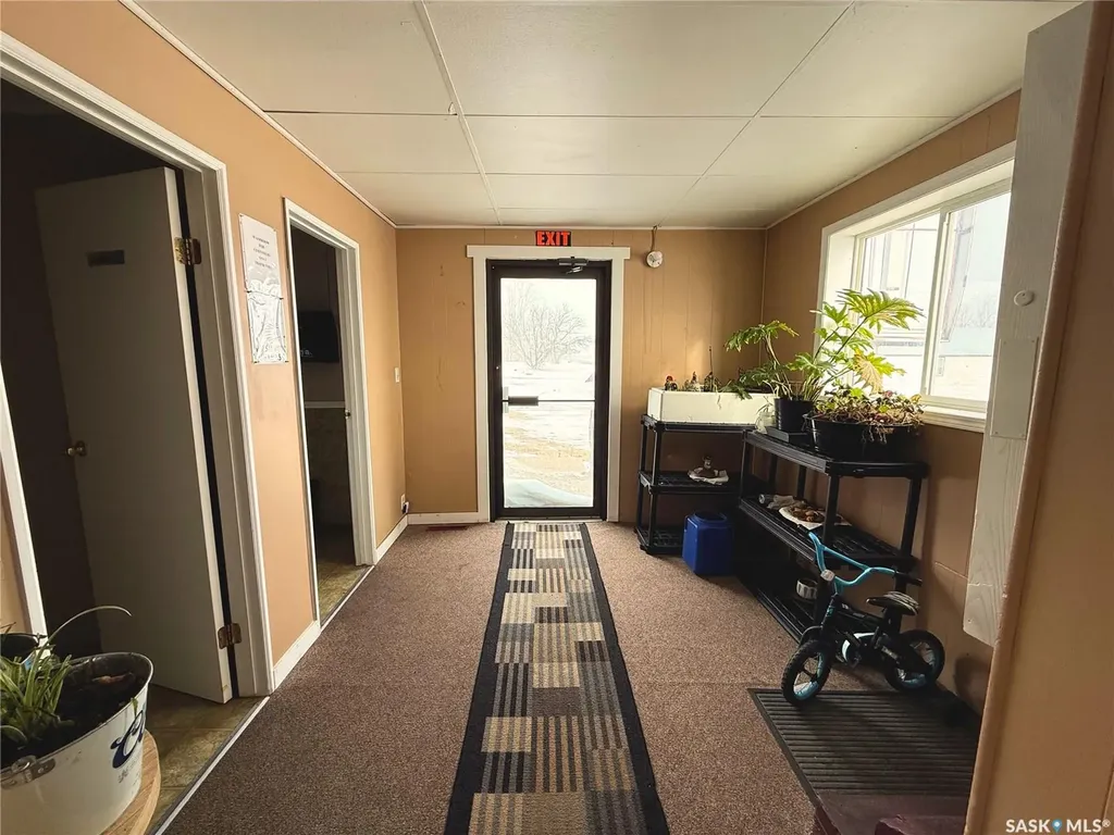 318 3rd Street Bladworth SK S0G 0J0