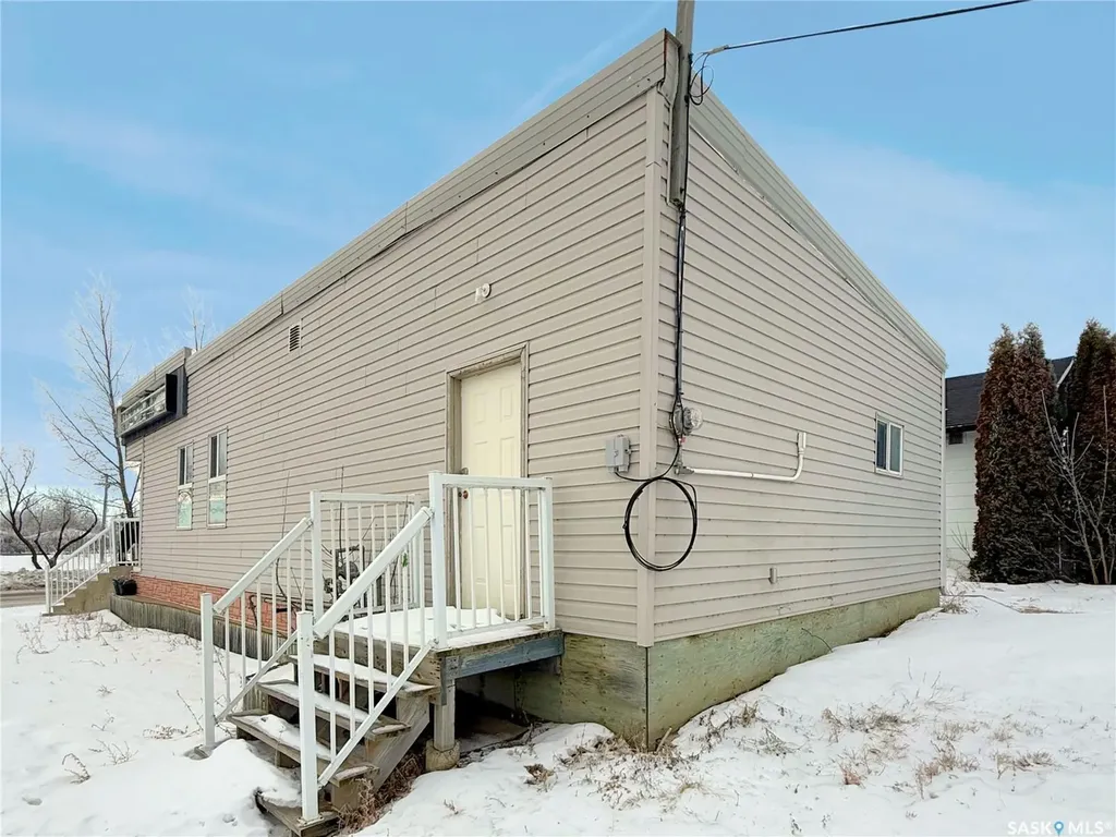102 North Railway Street W Warman SK S0K 4S0