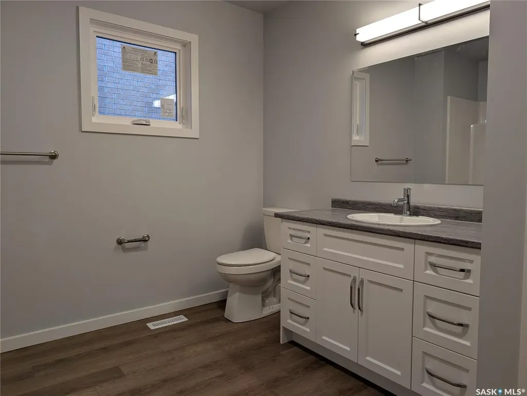 102 32nd Street W Saskatoon SK S7L 0S1