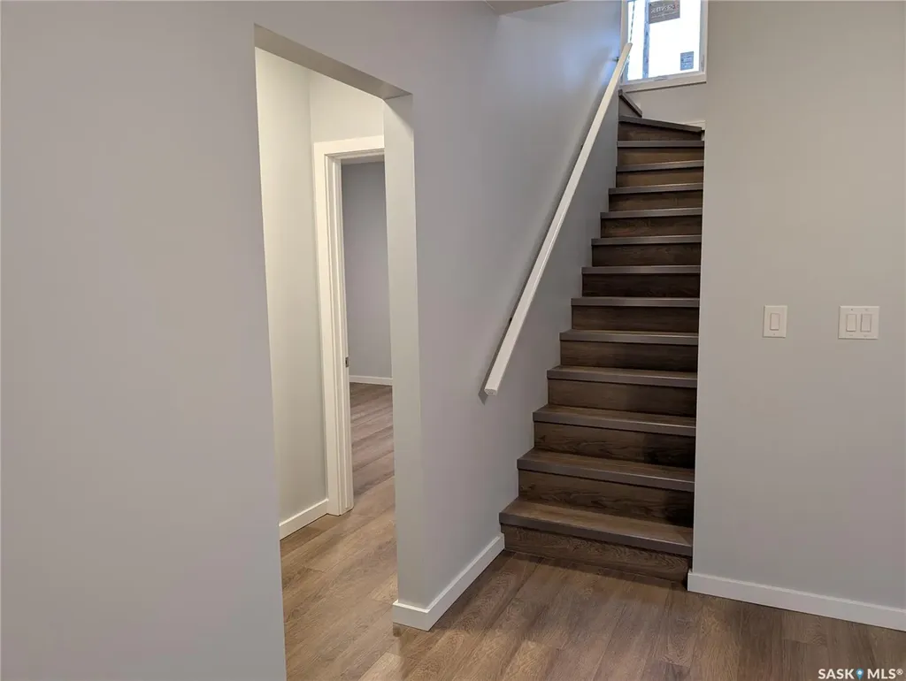 102 32nd Street W Saskatoon SK S7L 0S1