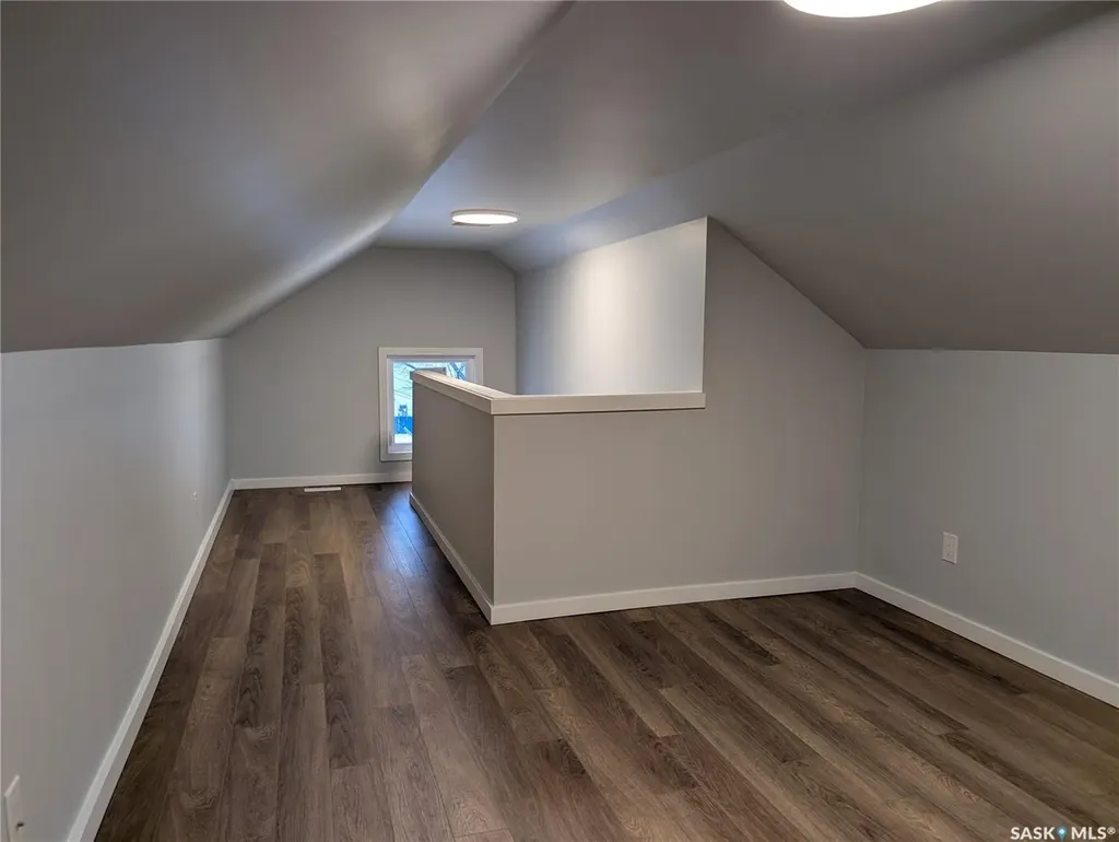 102 32nd Street W Saskatoon SK S7L 0S1