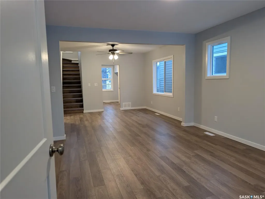 102 32nd Street W Saskatoon SK S7L 0S1