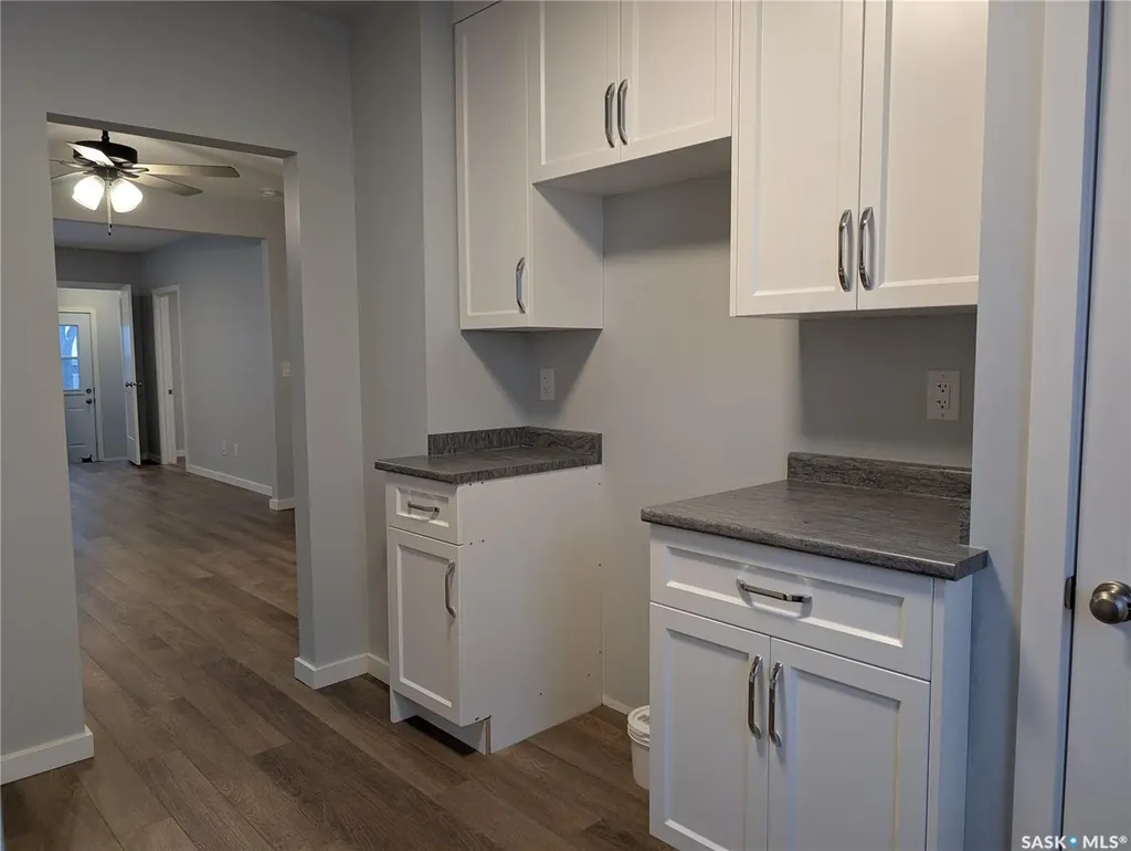 102 32nd Street W Saskatoon SK S7L 0S1