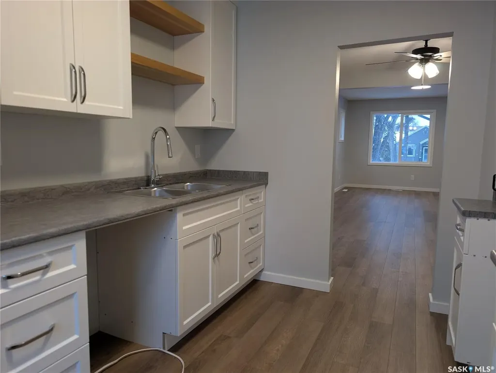 102 32nd Street W Saskatoon SK S7L 0S1