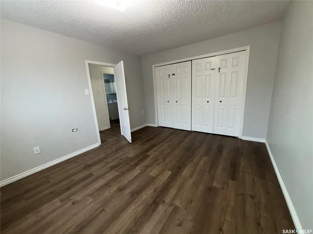 11 6th Street Crescent W Kindersley SK S0L 1S0