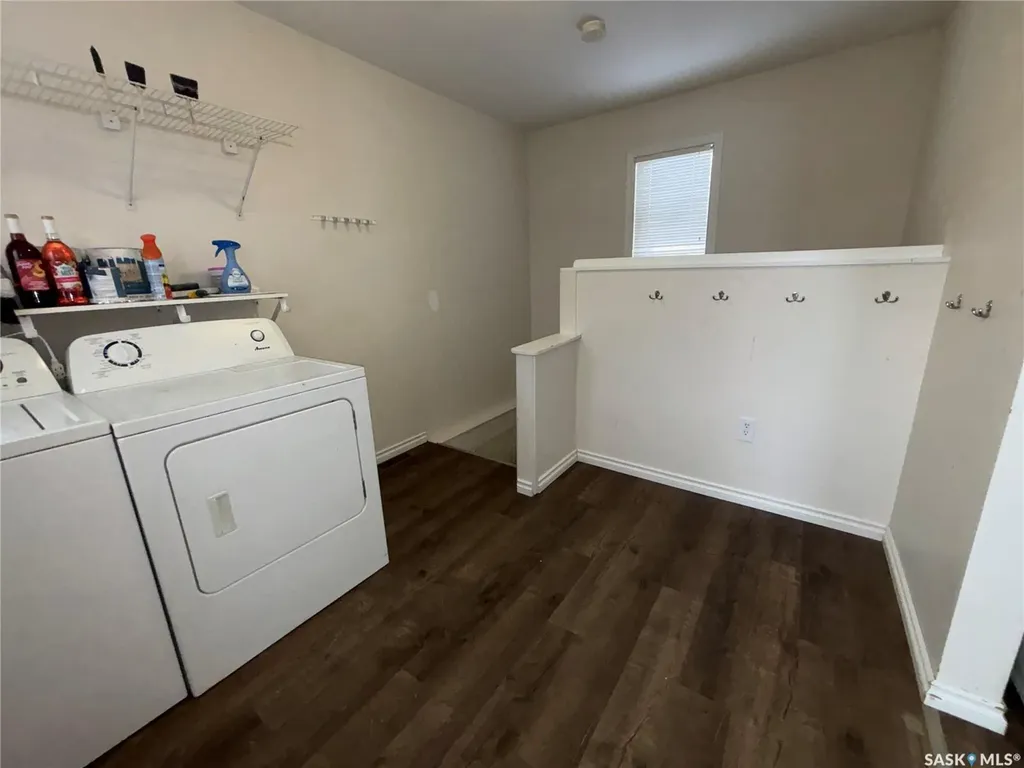 11 6th Street Crescent W Kindersley SK S0L 1S0