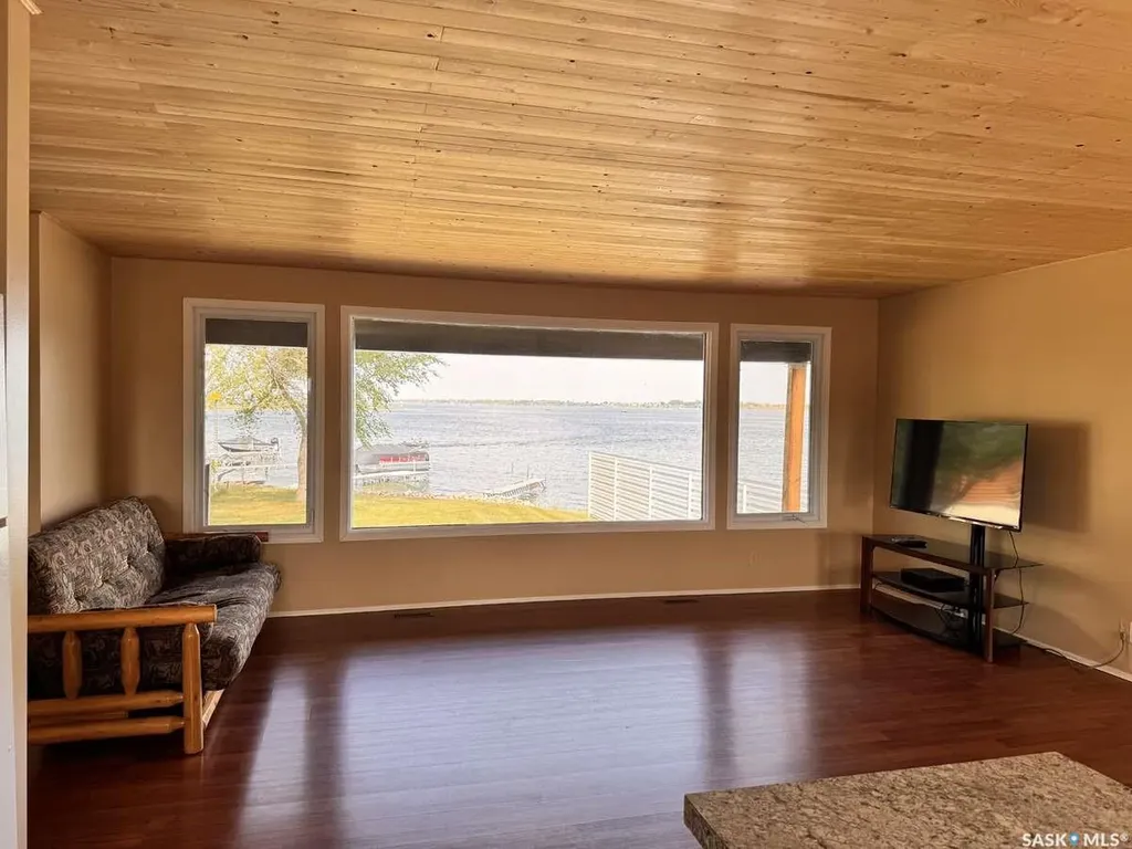 100B Lakeshore Drive Wee Too Beach SK S0G 1C0