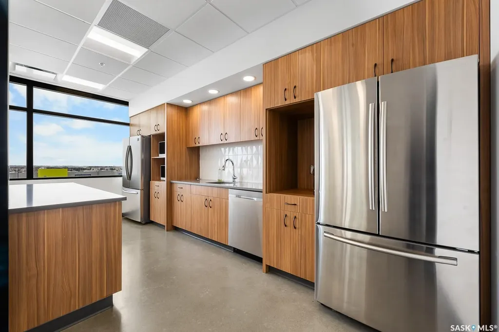 2075 Prince Of Wales Drive Regina SK S4V 3A3