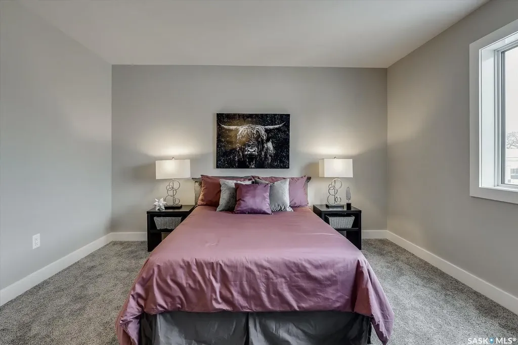 133 E Avenue S Saskatoon SK S7M 1R7