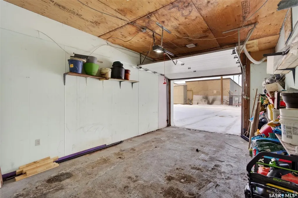56 13th Street W Prince Albert SK S6V 3E8