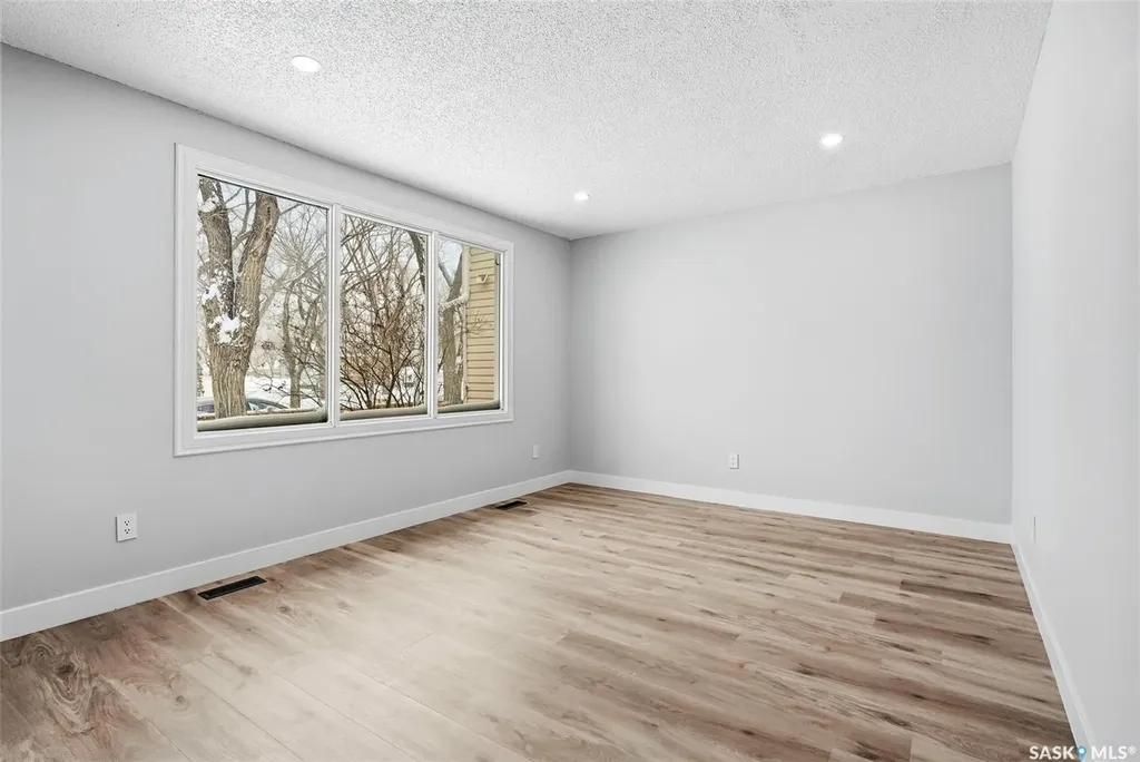 1909 Montreal Street Regina SK S4P 1L4