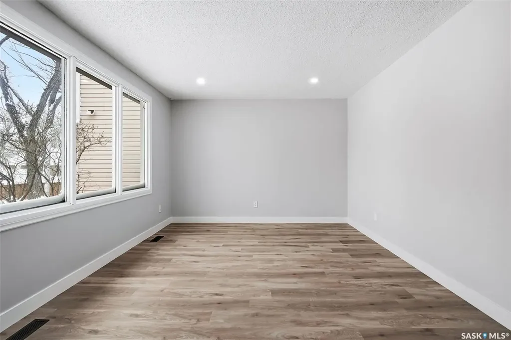 1909 Montreal Street Regina SK S4P 1L4