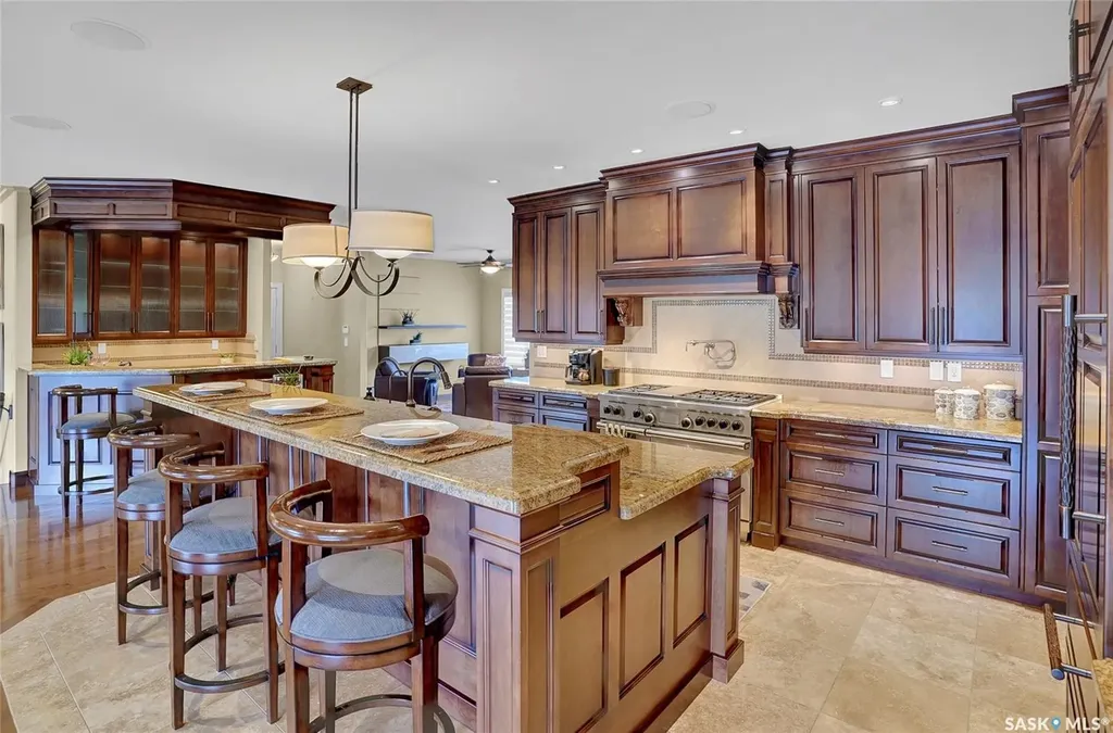 1590 4th Avenue NW Moose Jaw SK S6J 0A5