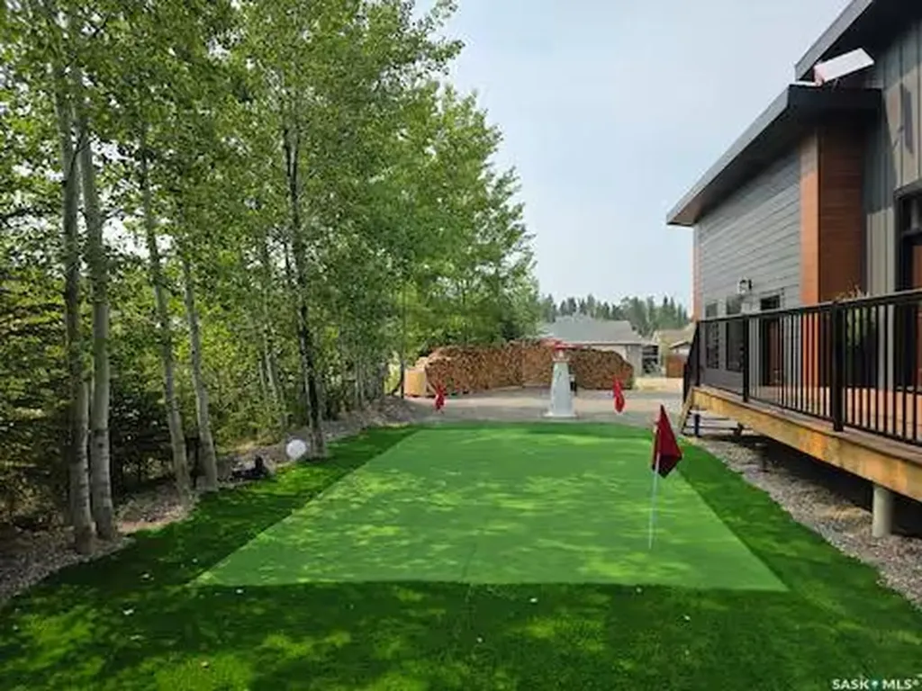 2 Bruin Boulevard Candle Lake SK S0J 3E0