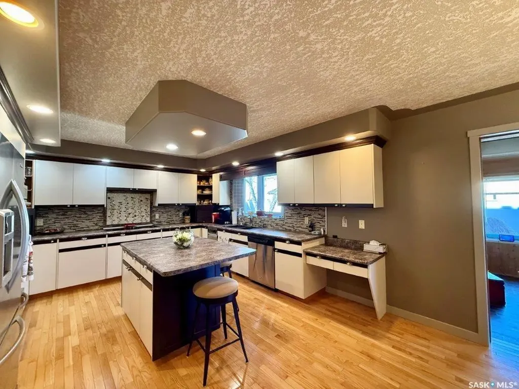 626 4th Avenue W Kindersley SK S0L 1S0