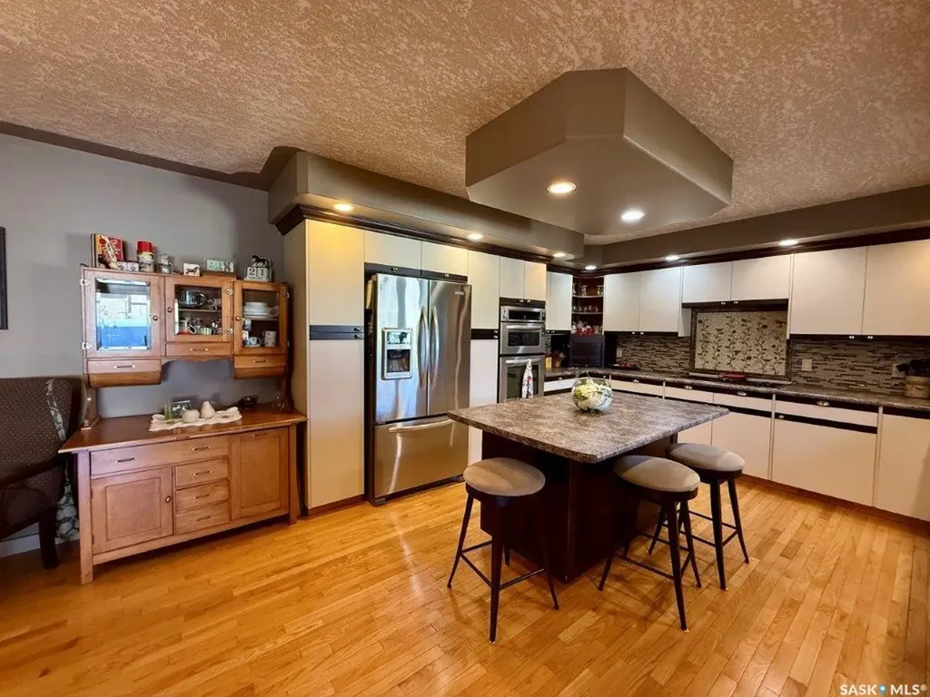 626 4th Avenue W Kindersley SK S0L 1S0