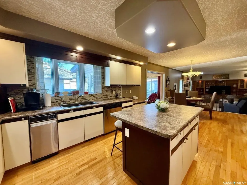 626 4th Avenue W Kindersley SK S0L 1S0