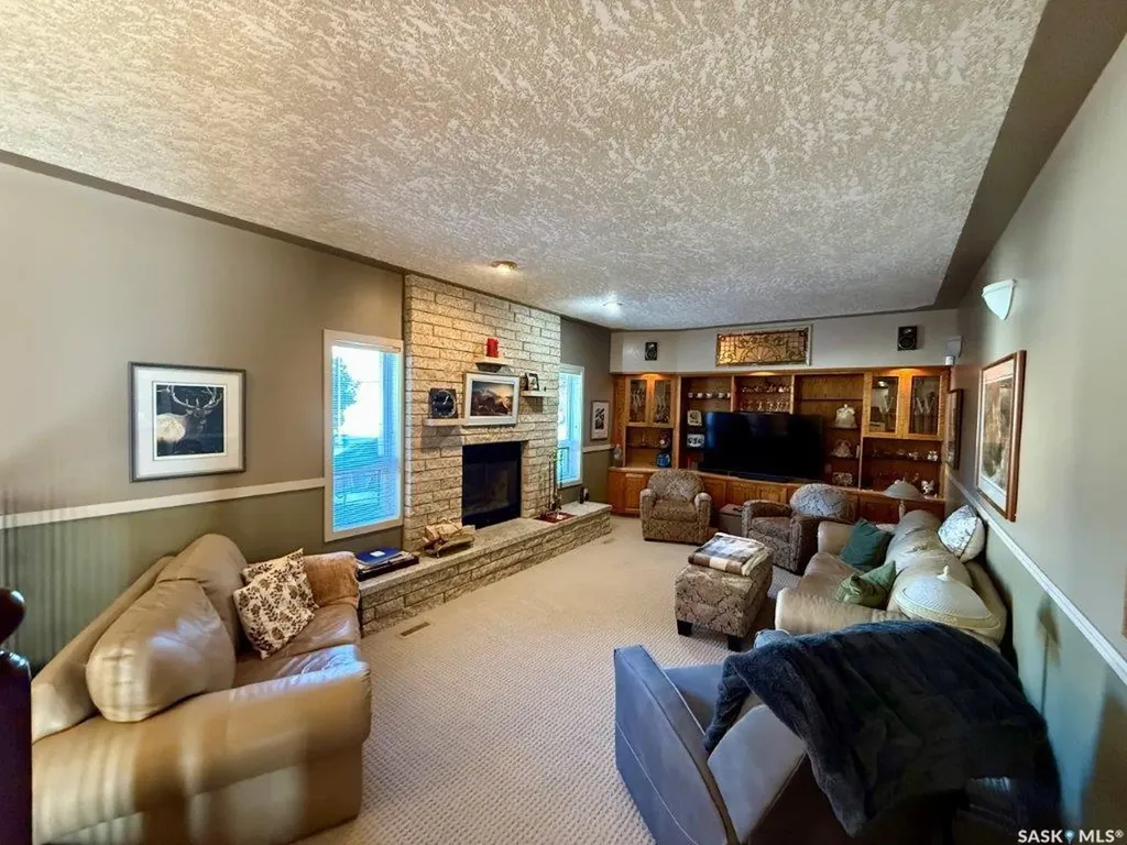 626 4th Avenue W Kindersley SK S0L 1S0