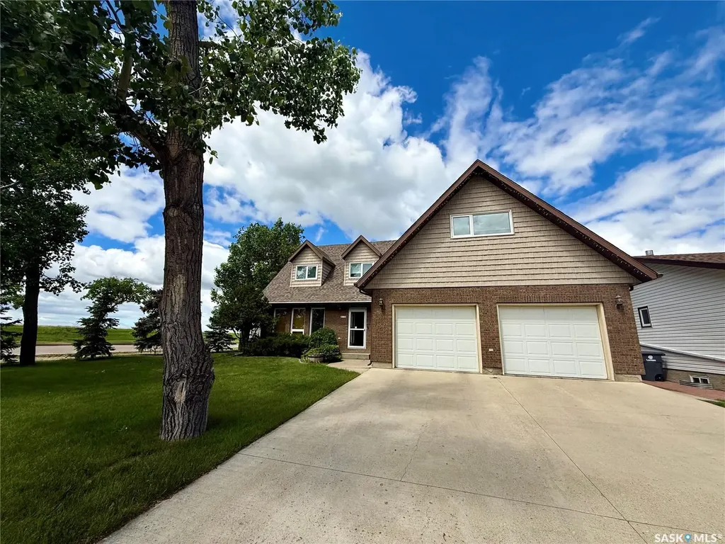 626 4th Avenue W Kindersley SK S0L 1S0