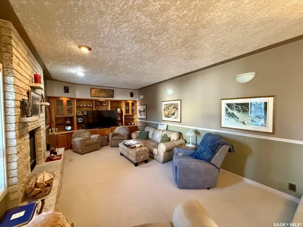 626 4th Avenue W Kindersley SK S0L 1S0