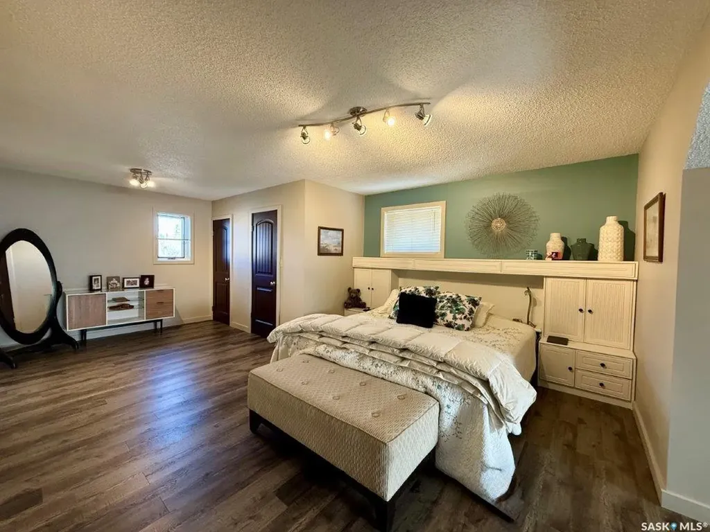 626 4th Avenue W Kindersley SK S0L 1S0