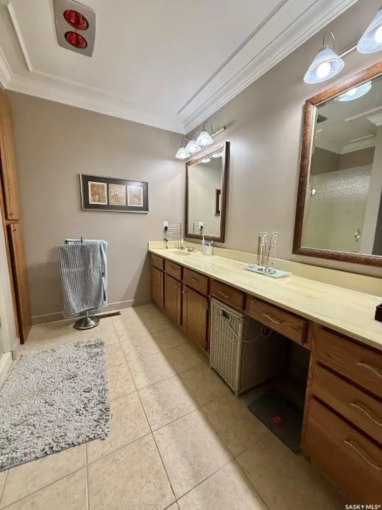 626 4th Avenue W Kindersley SK S0L 1S0