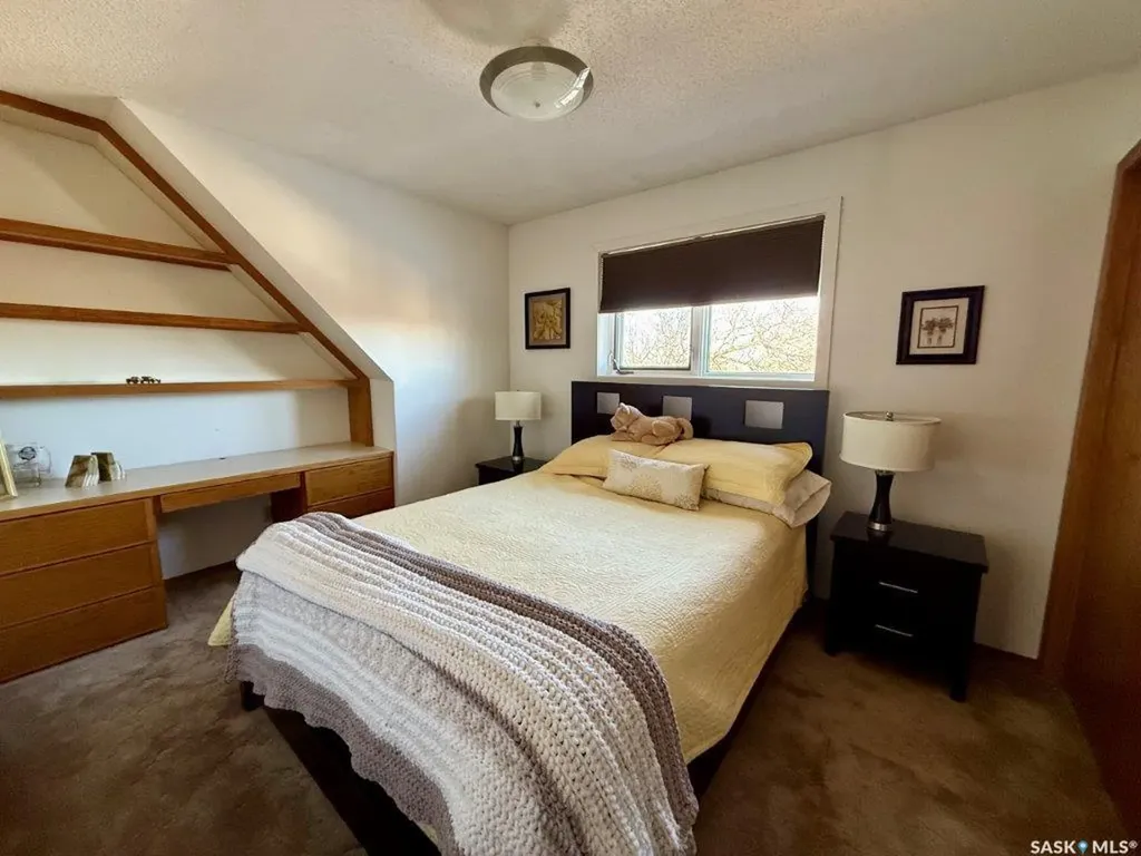 626 4th Avenue W Kindersley SK S0L 1S0