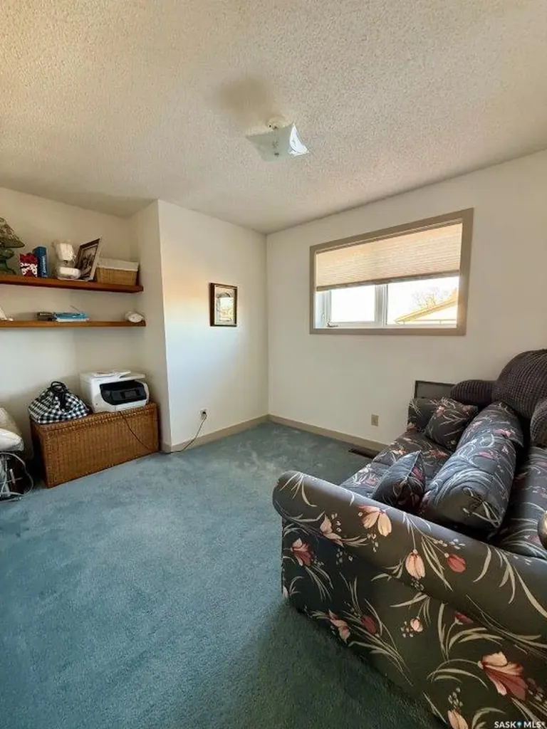 626 4th Avenue W Kindersley SK S0L 1S0