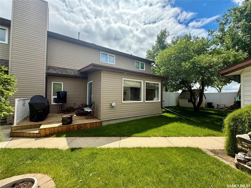 626 4th Avenue W Kindersley SK S0L 1S0