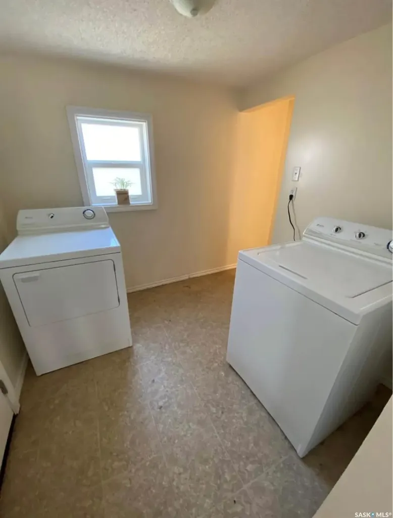 1113 Valley Street Estevan SK S4A 0E3