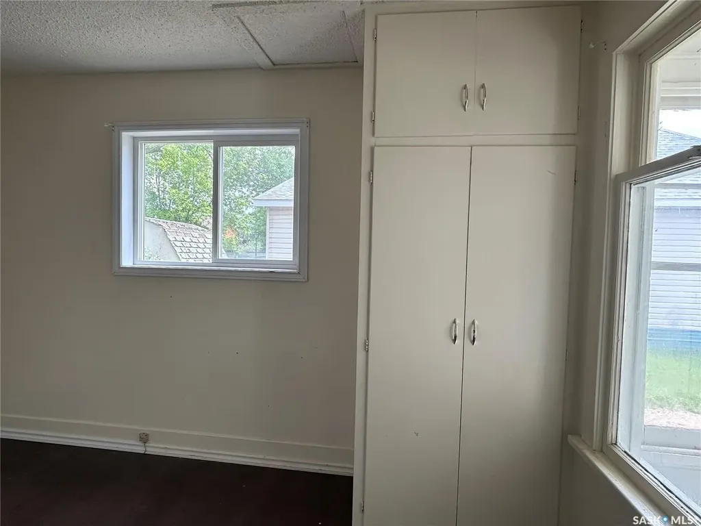 1113 Valley Street Estevan SK S4A 0E3