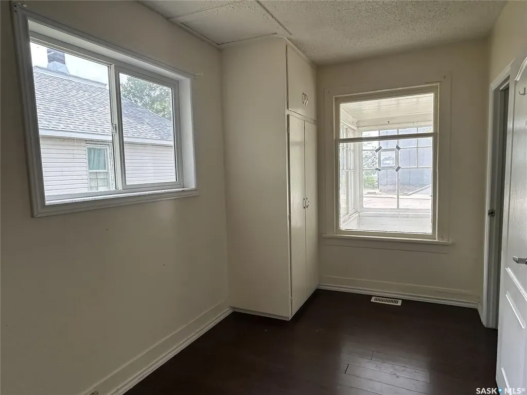 1113 Valley Street Estevan SK S4A 0E3
