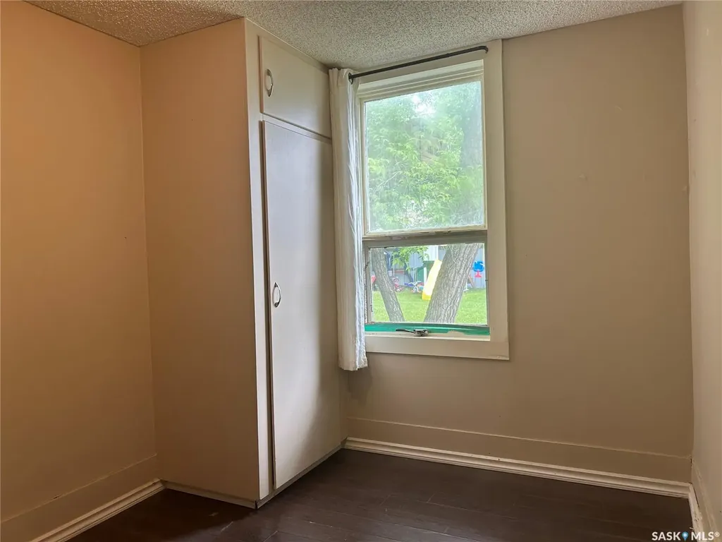 1113 Valley Street Estevan SK S4A 0E3