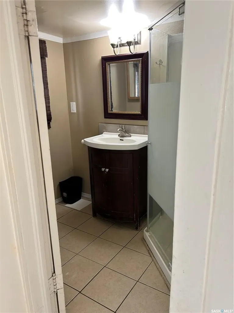 1113 Valley Street Estevan SK S4A 0E3