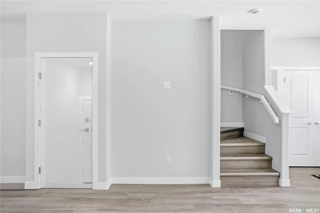 857 Elliott Street Regina SK S4N 3E3