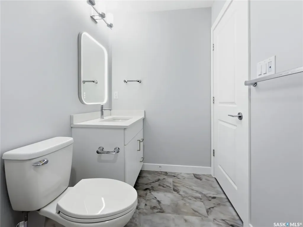 857 Elliott Street Regina SK S4N 3E3
