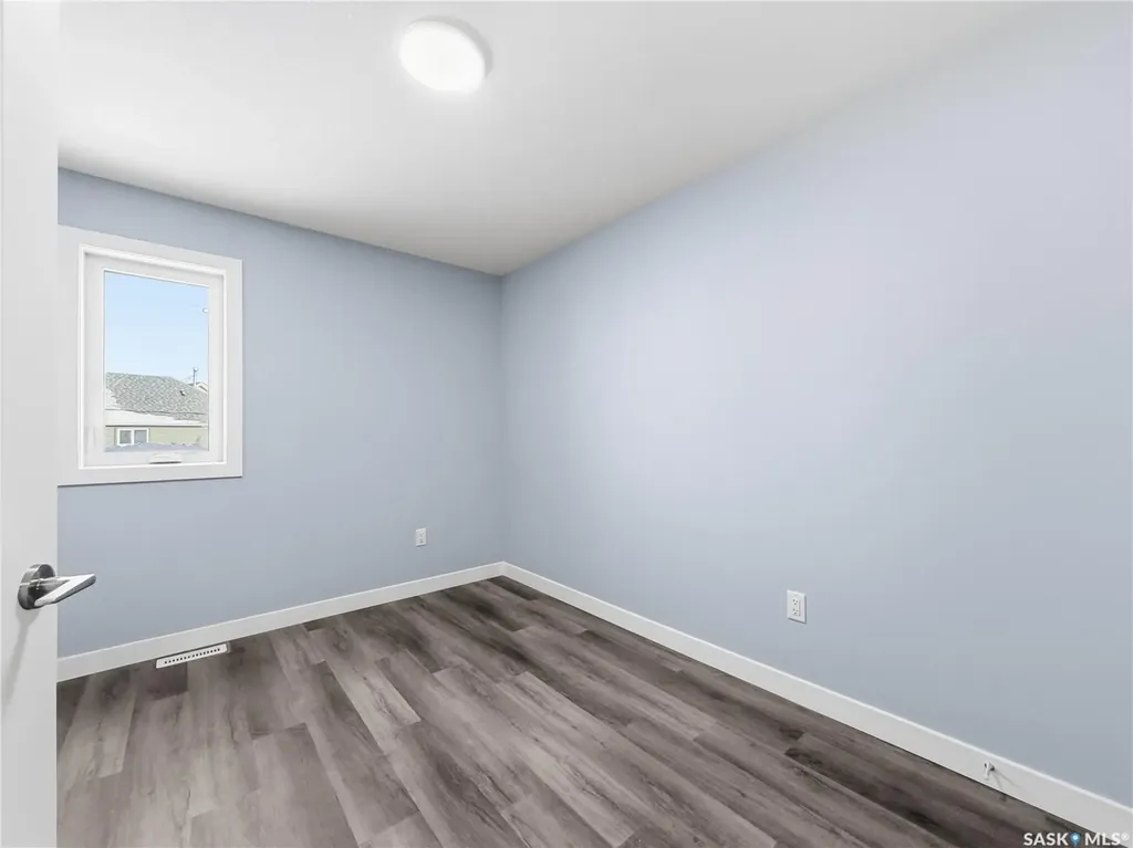 857 Elliott Street Regina SK S4N 3E3
