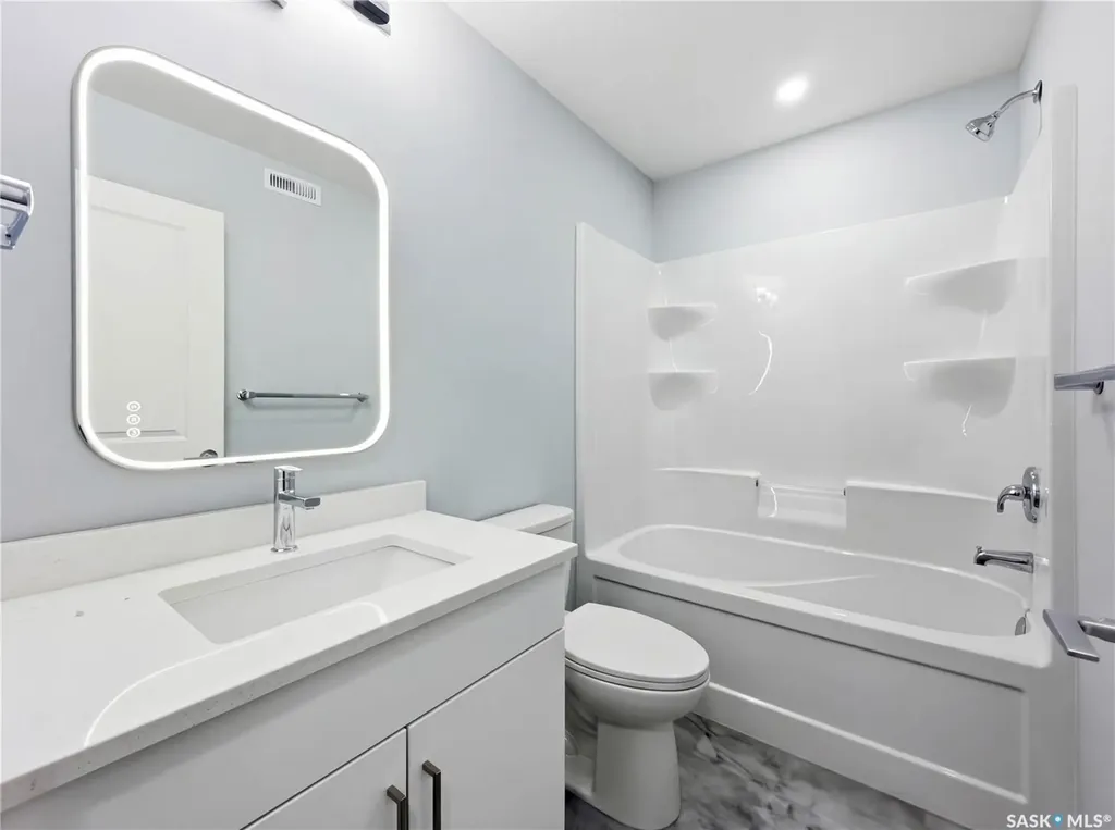 857 Elliott Street Regina SK S4N 3E3