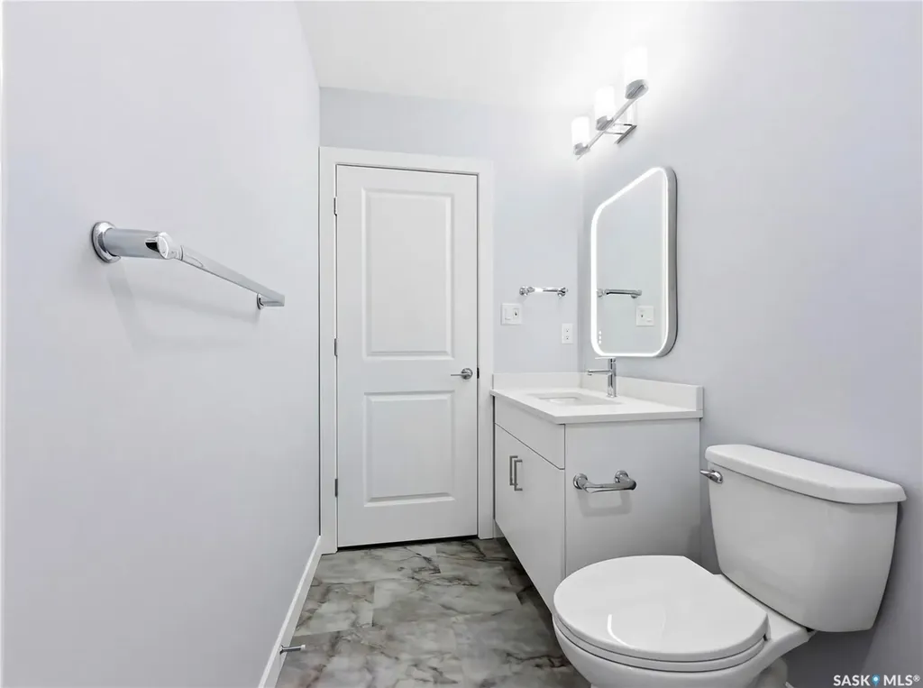 857 Elliott Street Regina SK S4N 3E3